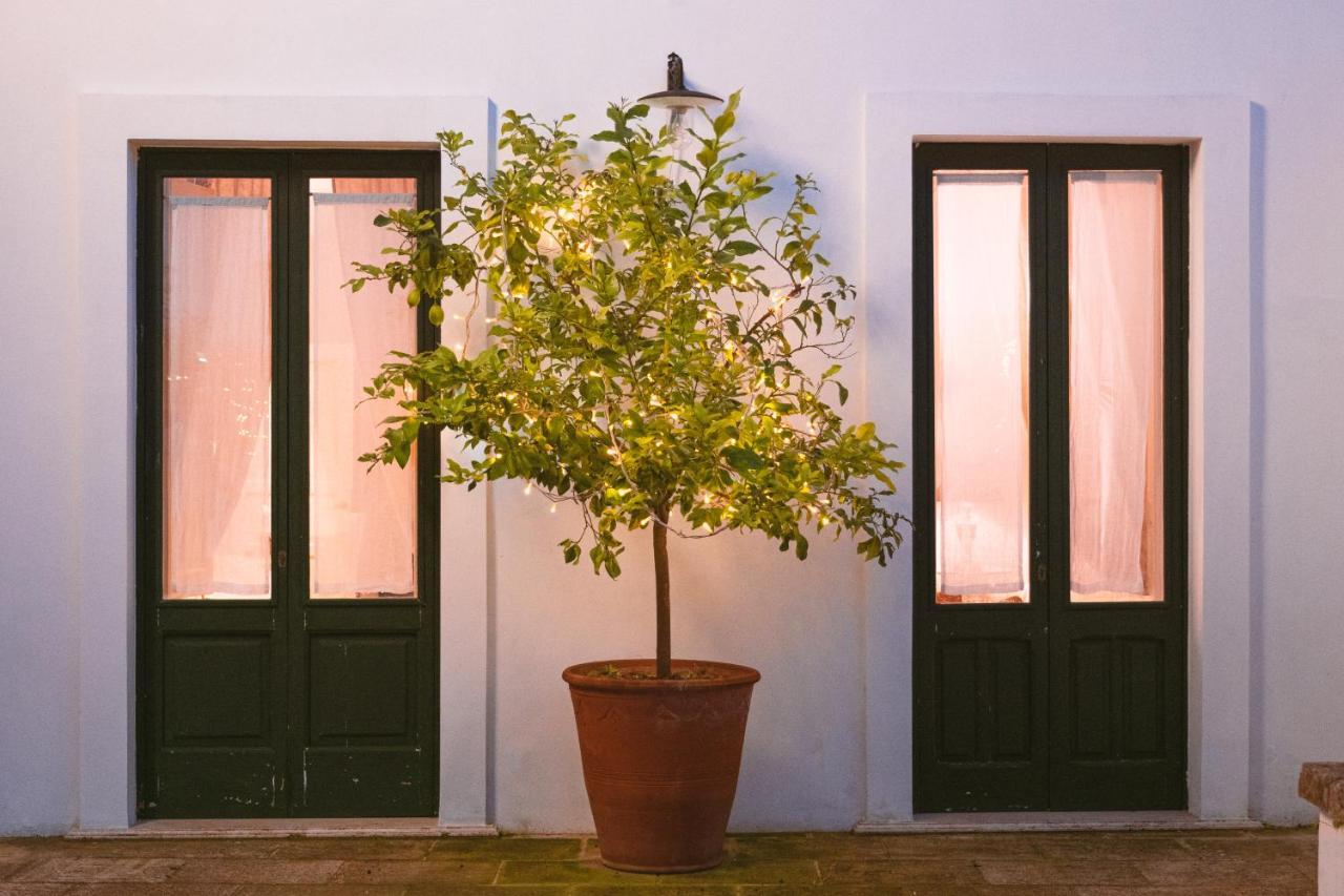 ラーカレ Don Alfonso Dimora D'Epoca Bed & Breakfast エクステリア 写真