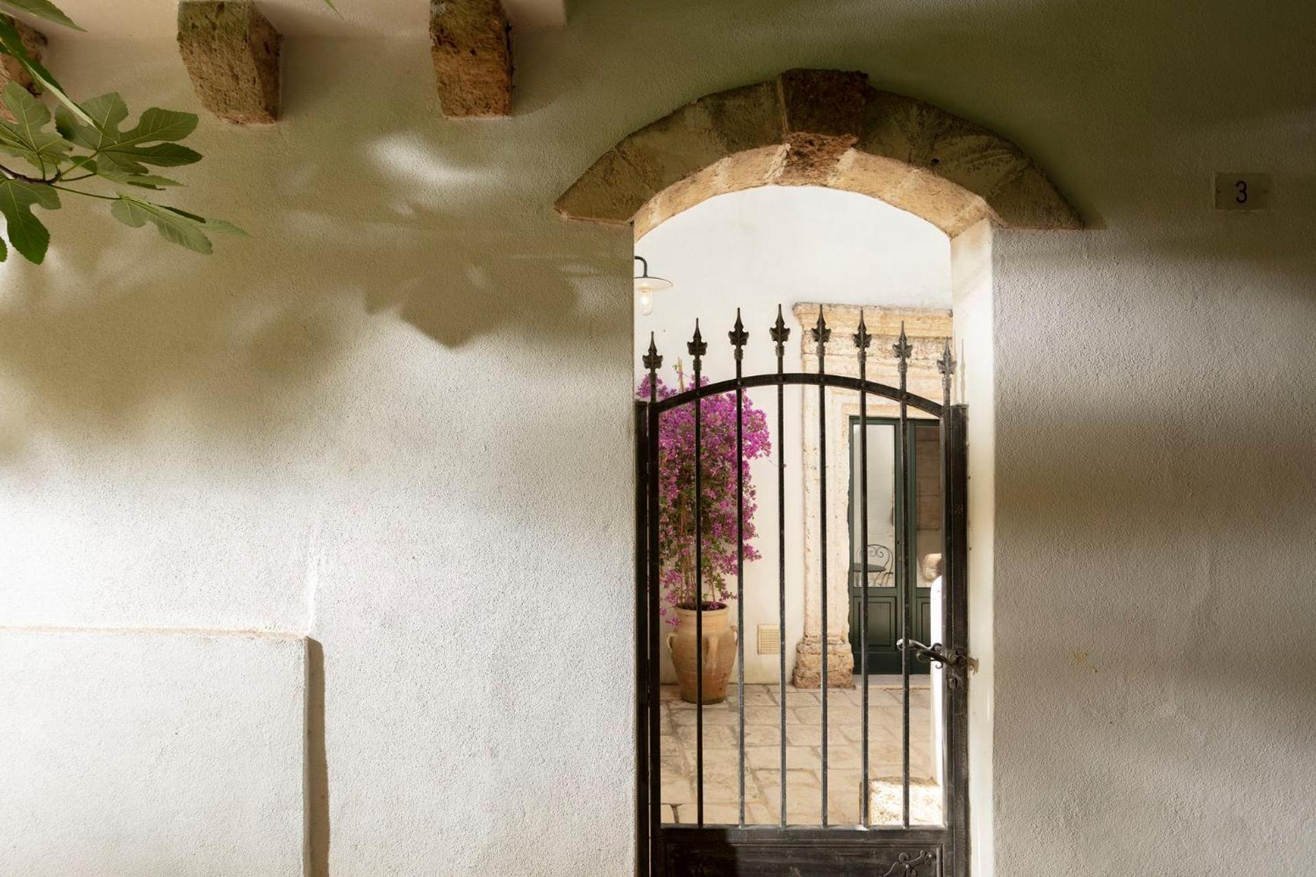 ラーカレ Don Alfonso Dimora D'Epoca Bed & Breakfast エクステリア 写真