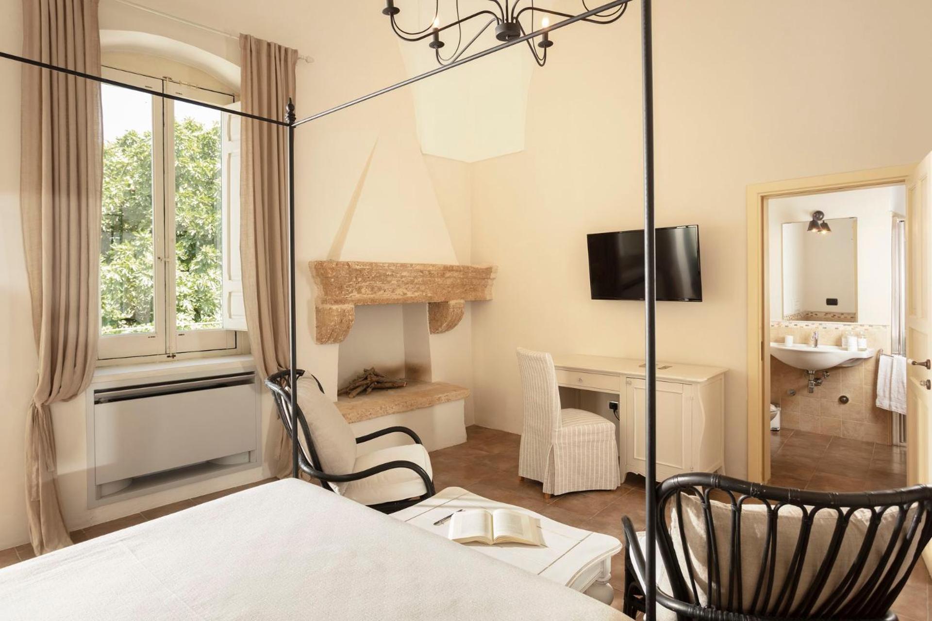 ラーカレ Don Alfonso Dimora D'Epoca Bed & Breakfast エクステリア 写真